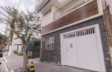 Imagem: A casa possui 3 Dormitórios, 3 Banheiros, 160m² de Área e