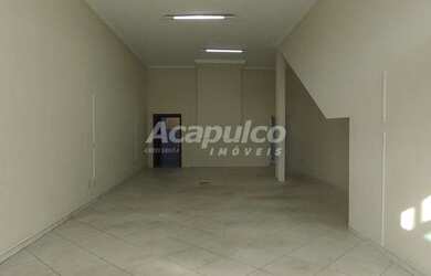 Imagem: O depósito possui 2 Vagas na garagem, 200m² de Área e está