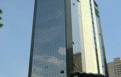 Imagem: O depósito possui 2 Vagas na garagem, 53m² de Área e está