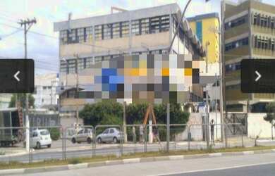 Imagem: O depósito possui 5 Vagas na garagem, 1.919m² de Área e