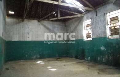 Imagem: O depósito possui 980m² de Área e está localizado em Pinheiros