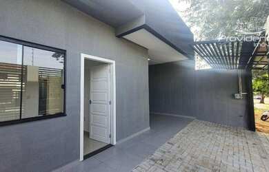 Imagem: A casa possui 2 Dormitórios, 1 Banheiro, 2 Vagas na garagem