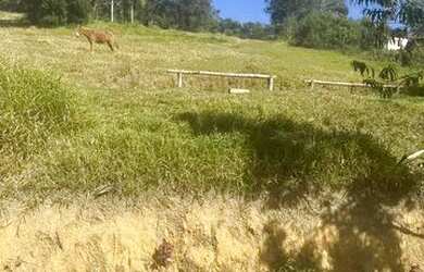 Imagem: O terreno à venda possui 1000m² de Área e está localizado