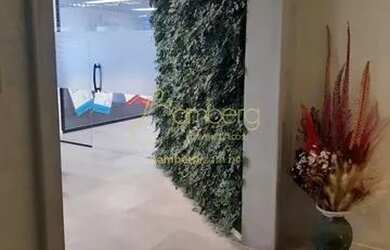 Imagem: O depósito possui 3 Vagas na garagem, 158m² de Área e está