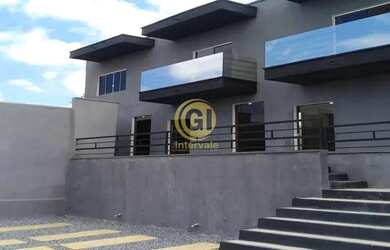 Imagem: A casa possui 2 Dormitórios, 2 Banheiros, 1 Vaga na garagem