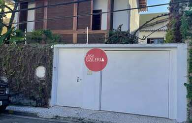 Imagem: A casa possui 3 Dormitórios, 3 Banheiros, 2 Vagas na garagem