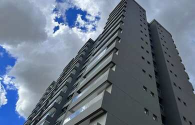 Imagem: O apartamento possui 3 Dormitórios, 2 Banheiros, 2 Vagas na