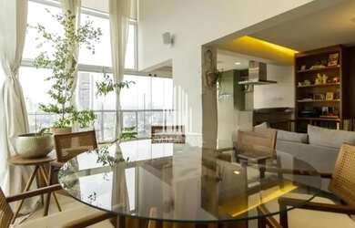 Imagem: O apartamento possui 2 Dormitórios, 5 Banheiros, 3 Vagas na