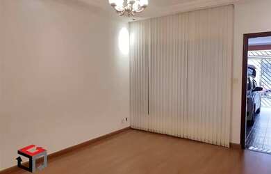 Imagem: A casa possui 3 Dormitórios, 3 Banheiros, 1 Vaga na garagem