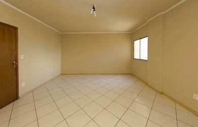 Imagem: O apartamento possui 3 Dormitórios, 2 Banheiros, 92m² de Área