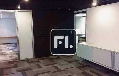 Imagem: O depósito possui 5 Vagas na garagem, 231-0m² de Área e está