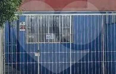 Imagem: A casa possui 3 Dormitórios, 4 Banheiros, 2 Vagas na garagem