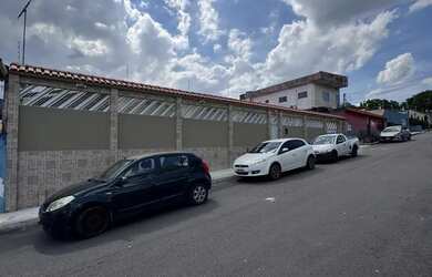 Imagem 11: Casa Via Publica Parque Dez 03 Quartos 01 Suites Escritório/ Poço Artesiano...