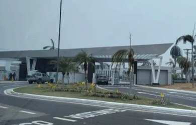 Imagem: A casa em condomínio possui 5 Dormitórios, 5 Banheiros, 5