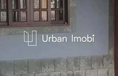 Imagem: A casa à venda possui 2 Dormitórios, 1 Banheiro, 1 Vaga na