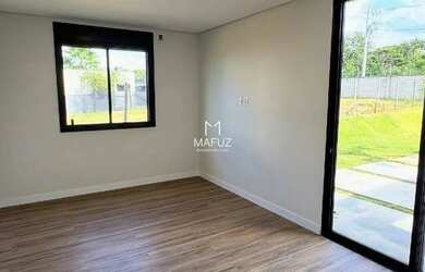 Imagem 16: Casa à venda, 4 quartos, 2 suítes, 4 vagas, Condomínio Gran Royalle...