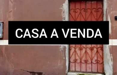 Imagem: A casa possui 1 Dormitório, 2 Banheiros e está localizado