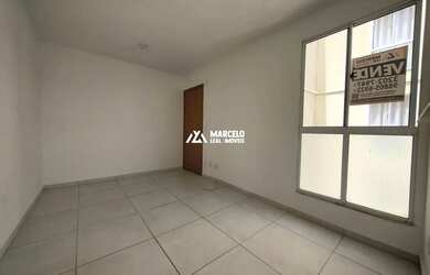 Imagem 3: Vendo apartamento no 4º andar com 2 quartos, armários planejados na cozinha em