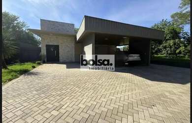 Imagem: A casa em condomínio possui 3 Dormitórios, 2 Banheiros, 2