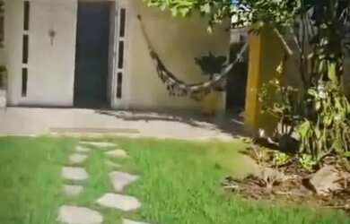 Imagem: A casa possui 5 Dormitórios, 4 Banheiros, 2 Vagas na garagem