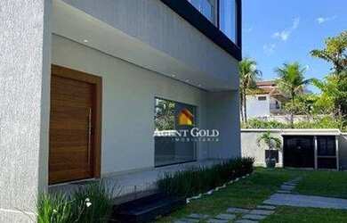 Imagem: A casa em condomínio possui 5 Dormitórios, 4 Banheiros, 5