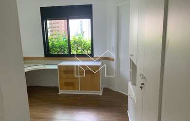 Imagem 15: Locação em Moema. 160m² de Área, 2 Vagas na garageme3 Dormitórios