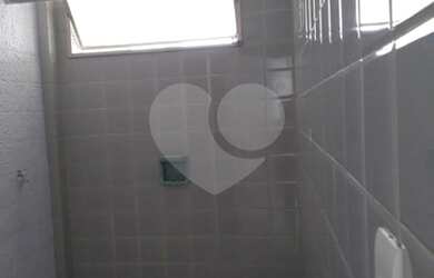 Imagem: O depósito possui 25m² de Área e está localizado em Centro