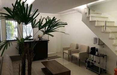 Imagem: O depósito possui 1 Vaga na garagem, 100m² de Área e está