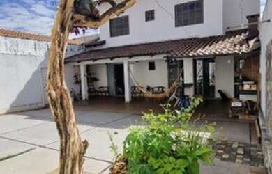 Imagem 2: Sobrado com 4 dormitórios à venda, 184 m² por R$ 770.000 - Residencial...