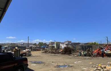 Imagem 4: Empresa com Galpão/Depósito/ guarita nó ou para venda com 3890 metros...