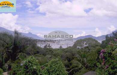 Imagem 13: Alto padrão em Ilhabela. Piscina, Churrasqueira, Imóvel mobiliadoeAr-condicionado