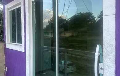 Imagem: A casa possui 1 Dormitório, 1 Banheiro, Imóvel novo e está