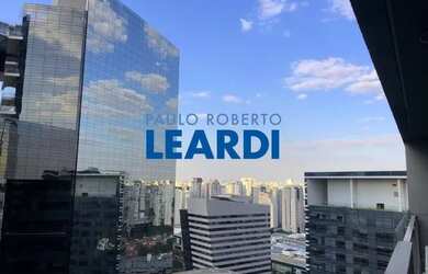 Imagem: O depósito possui 2 Vagas na garagem, 40m² de Área e está