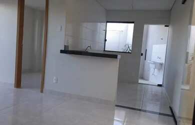 Imagem: A casa possui 2 Dormitórios, 3 Banheiros, 1 Vaga na garagem