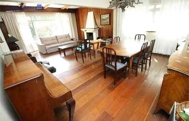 Imagem 10: Sobrado maravilhoso. 343m² de Área, 5 Vagas na garageme4 Dormitórios