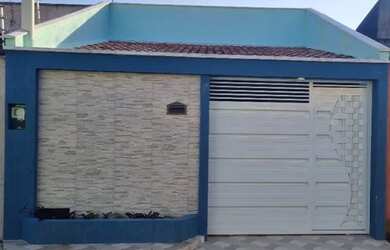 Imagem: A casa possui 2 Dormitórios, 2 Banheiros, 1 Vaga na garagem