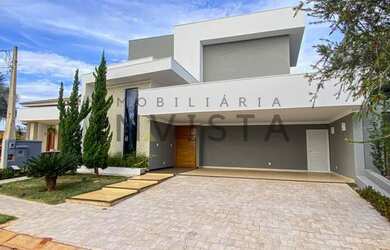 Imagem: A casa em condomínio possui 3 Dormitórios, 4 Banheiros, 4