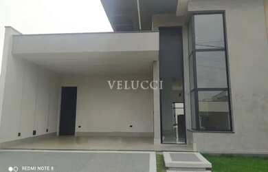 Imagem: A casa em condomínio possui 3 Dormitórios, 3 Banheiros, 4