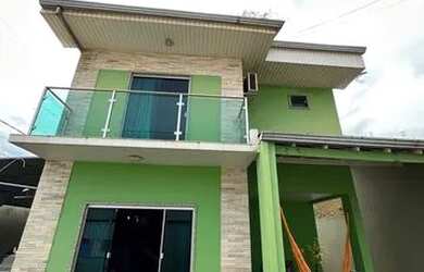 Imagem: A casa possui 3 Dormitórios, 4 Banheiros, 4 Vagas na garagem