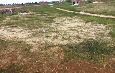 Imagem: O terreno possui 900m² de Área e está localizado em Alecrim