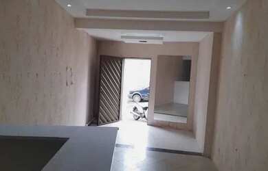 Imagem: A casa possui 2 Dormitórios, 1 Banheiro, 1 Vaga na garagem