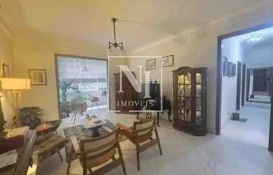 Imagem: O apartamento possui 3 Dormitórios, 2 Banheiros, 175m² de