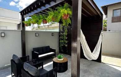 Imagem: A casa em condomínio possui 3 Dormitórios, 4 Banheiros, 5