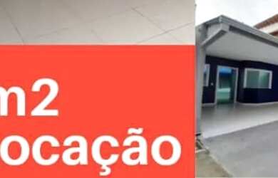 Imagem: A casa possui 2 Dormitórios, 2 Banheiros, 3 Vagas na garagem