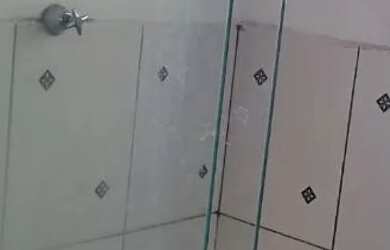 Imagem 2: Duas casas 4e5 Cômodos. Varanda, Área de serviço, 400m² de Áreae1...