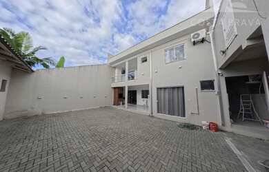 Imagem 2: Sobrado em Centro - Matinhos