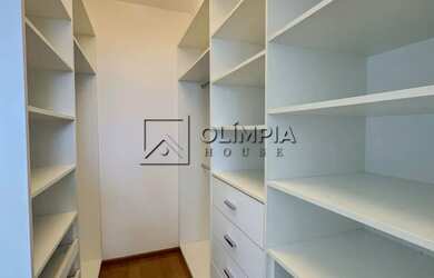 Imagem: O apartamento possui 2 Dormitórios, 3 Banheiros, 2 Vagas na