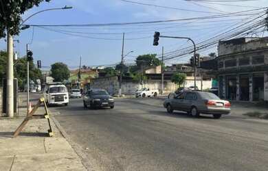 Imagem: O depósito possui 5 Vagas na garagem, Imóvel novo e está