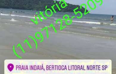 Imagem: A casa possui 2 Dormitórios, Acomodam 12 pessoas, 5 Vagas na