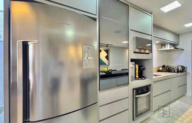 Imagem 10: Sobrado com 3 suítes sendo duas americanas a venda Bairro Jardim Mariliza...